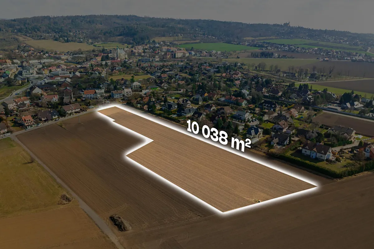 Prodej stavebního pozemku 10038 m²
